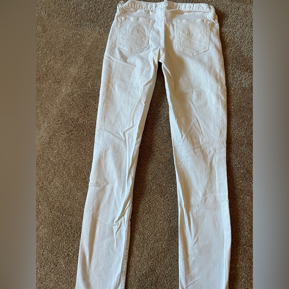 White skinny pants